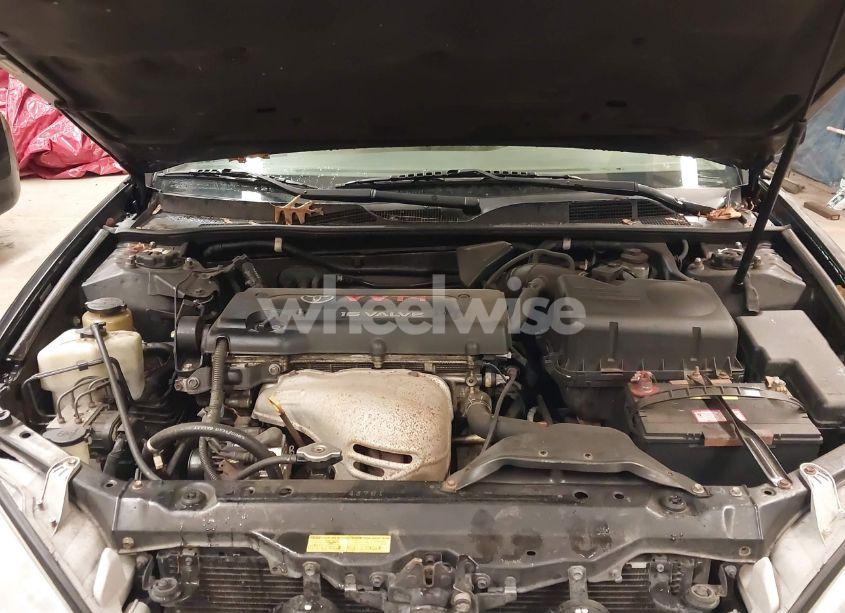 Photo 10 of 2002 Toyota Camry XLE (VIN 4T1BE30K32U015449)