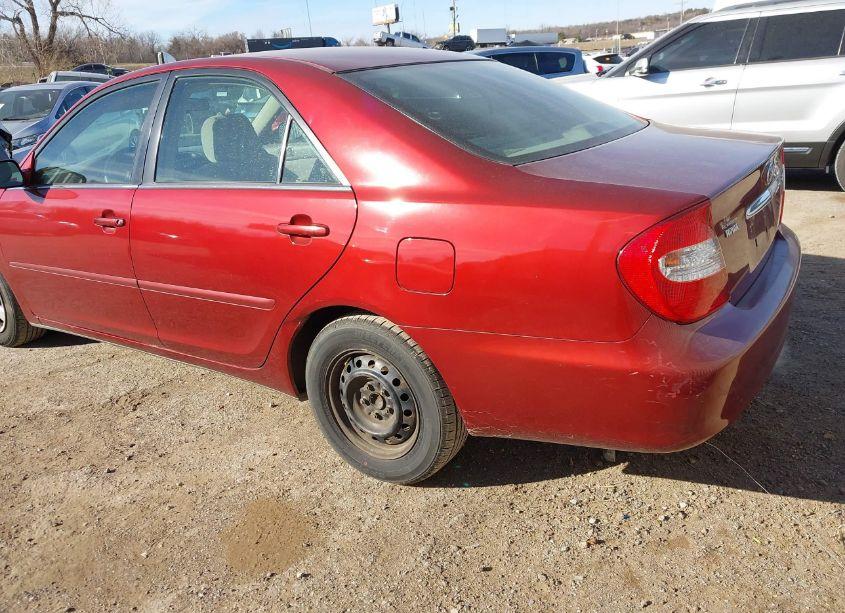 Photo 3 of 2002 Toyota Camry LE (VIN 4T1BE30K32U101585)