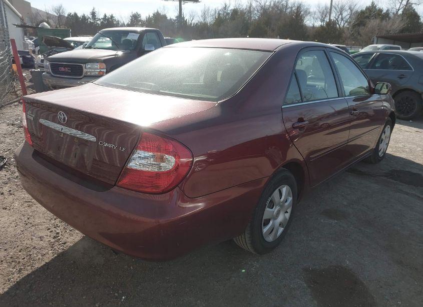 Photo 4 of 2002 Toyota Camry LE (VIN 4T1BE30K32U101585)