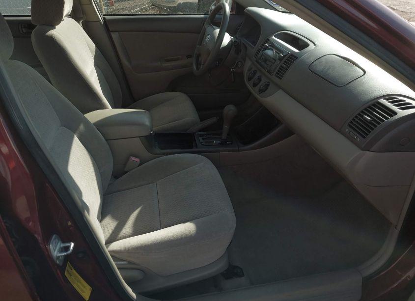 Photo 5 of 2002 Toyota Camry LE (VIN 4T1BE30K32U101585)