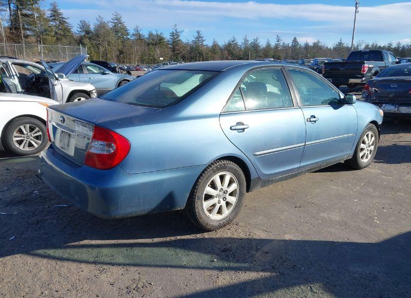 Photo 4 of 2002 Toyota Camry XLE (VIN 4T1BE30K32U604520)