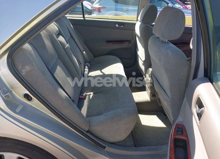 Photo 8 of 2002 Toyota Camry XLE (VIN 4T1BE30K32U623407)