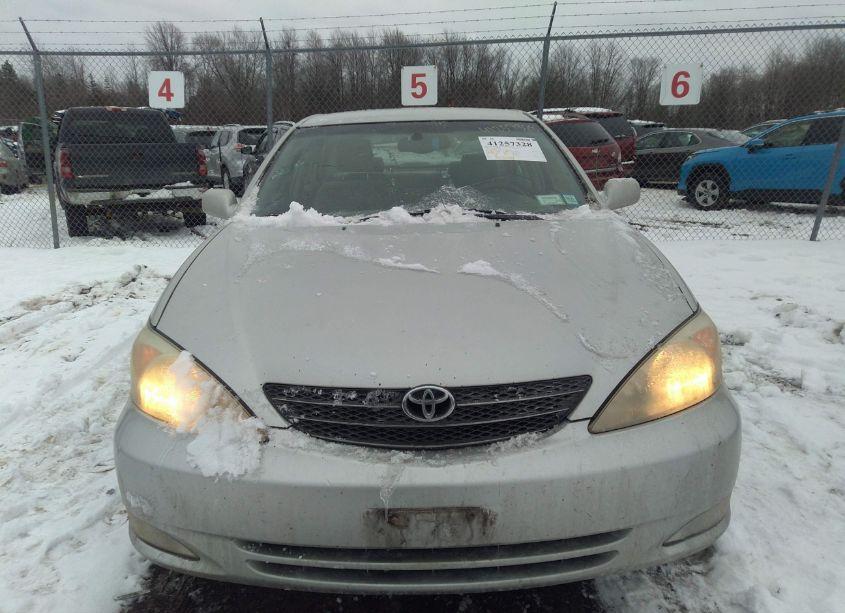Photo 6 of 2003 Toyota Camry XLE (VIN 4T1BE30K33U135687)