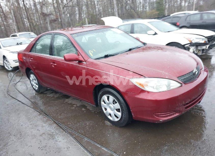2003 Toyota Camry LE (VIN 4T1BE30K33U193248) main photo