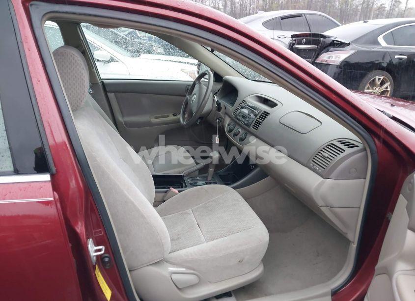 Photo 5 of 2003 Toyota Camry LE (VIN 4T1BE30K33U193248)