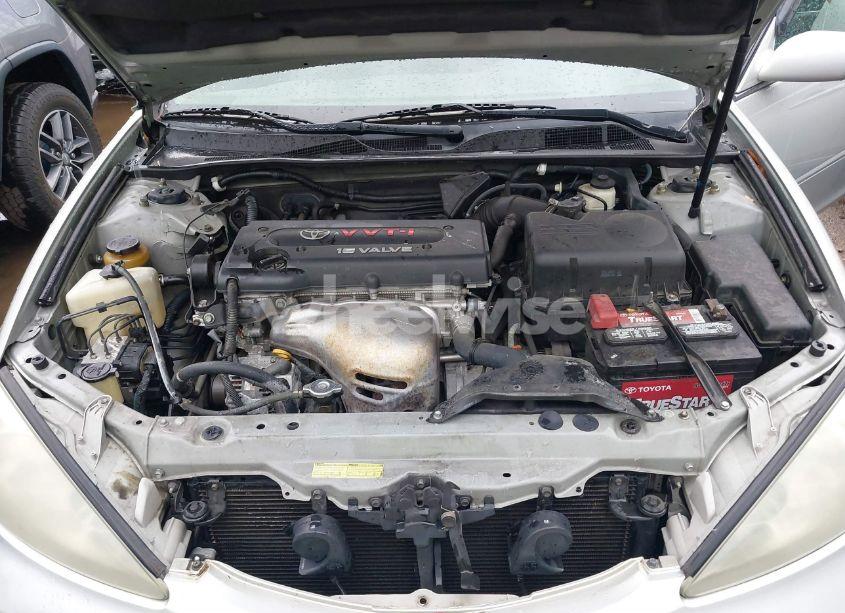 Photo 10 of 2003 Toyota Camry XLE (VIN 4T1BE30K33U218097)