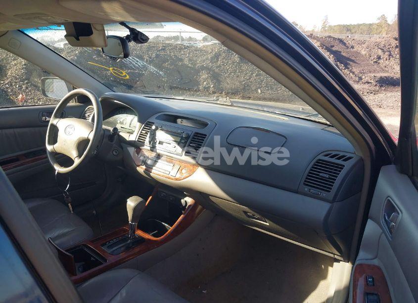 Photo 5 of 2003 Toyota Camry XLE (VIN 4T1BE30K33U222733)