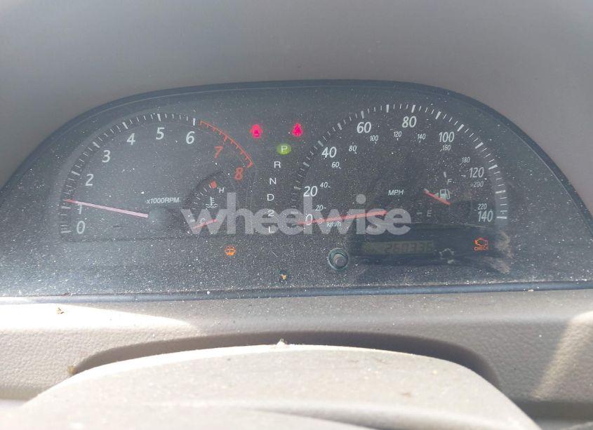 Photo 7 of 2003 Toyota Camry XLE (VIN 4T1BE30K33U243758)