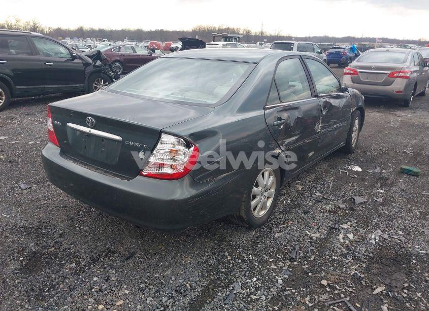 Photo 4 of 2003 Toyota Camry XLE (VIN 4T1BE30K33U718082)