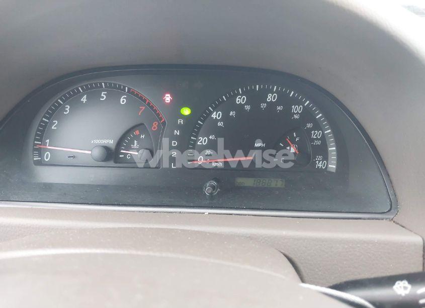 Photo 7 of 2003 Toyota Camry XLE (VIN 4T1BE30K33U718082)