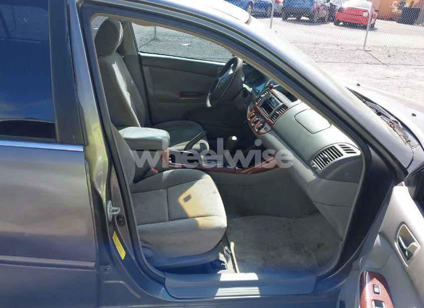 Photo 5 of 2003 Toyota Camry LE (VIN 4T1BE30K33U723072)