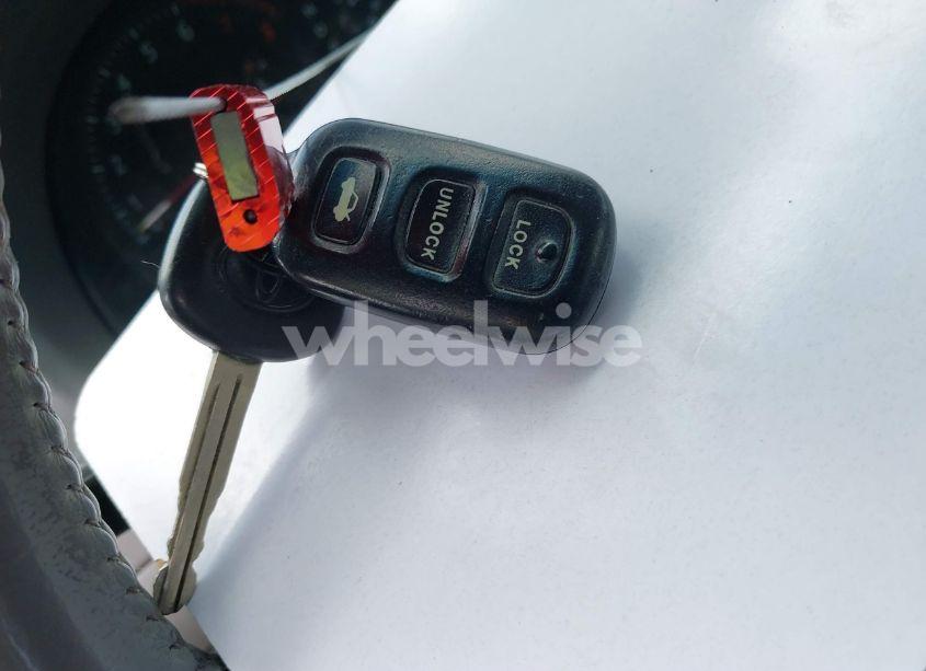 Photo 11 of 2003 Toyota Camry XLE (VIN 4T1BE30K33U754158)