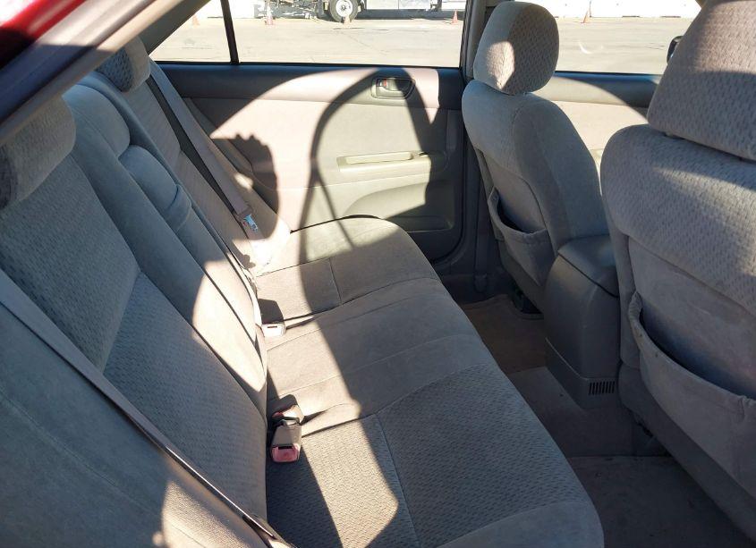 Photo 8 of 2004 Toyota Camry LE (VIN 4T1BE30K34U366400)