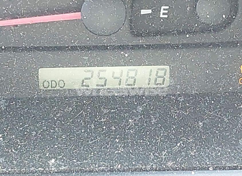 Photo 13 of 2004 Toyota Camry XLE (VIN 4T1BE30K34U811153)