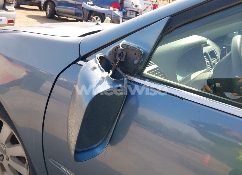 Photo 15 of 2004 Toyota Camry XLE (VIN 4T1BE30K34U811153)