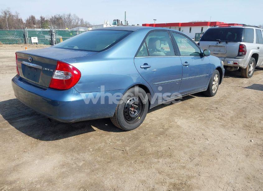 Photo 4 of 2004 Toyota Camry XLE (VIN 4T1BE30K34U811153)