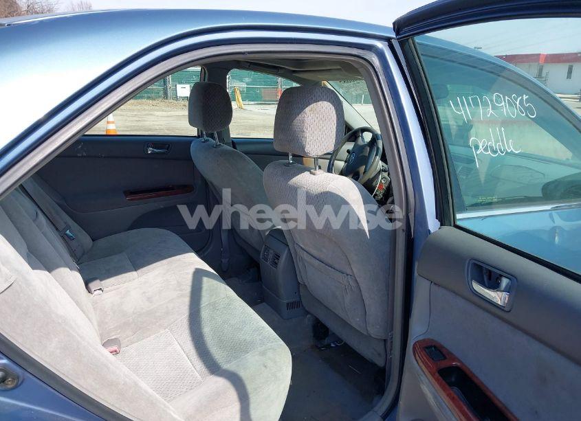 Photo 8 of 2004 Toyota Camry XLE (VIN 4T1BE30K34U811153)