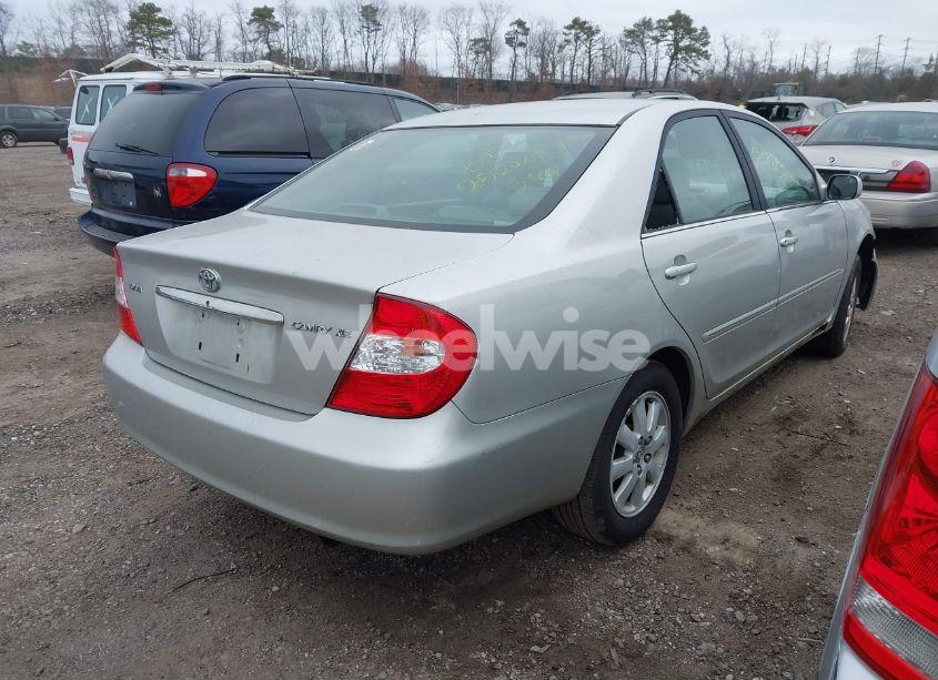 Photo 4 of 2004 Toyota Camry XLE (VIN 4T1BE30K34U896317)