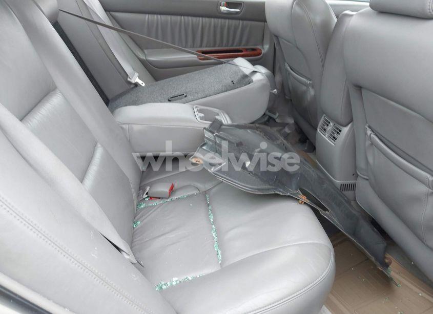 Photo 8 of 2004 Toyota Camry XLE (VIN 4T1BE30K34U896317)
