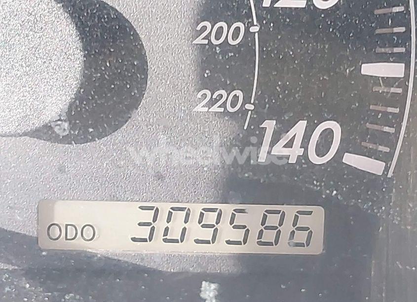 Photo 15 of 2005 Toyota Camry XLE (VIN 4T1BE30K35U016363)