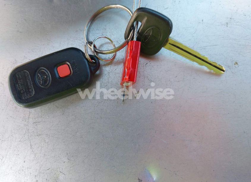 Photo 11 of 2005 Toyota Camry LE (VIN 4T1BE30K35U018999)