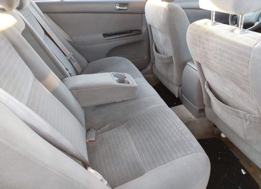 Photo 8 of 2005 Toyota Camry LE (VIN 4T1BE30K35U413457)