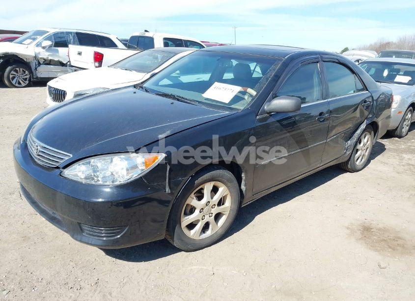 Photo 2 of 2006 Toyota Camry XLE (VIN 4T1BE30K36U657384)