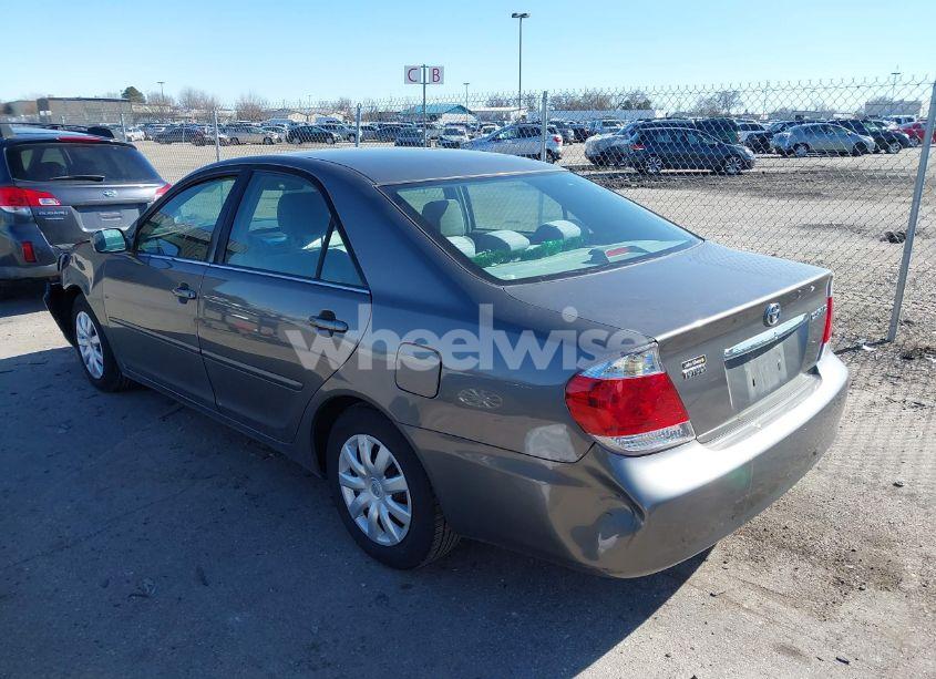 Photo 3 of 2006 Toyota Camry LE (VIN 4T1BE30K36U686030)