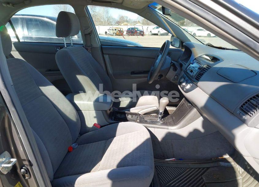 Photo 5 of 2006 Toyota Camry LE (VIN 4T1BE30K36U686030)