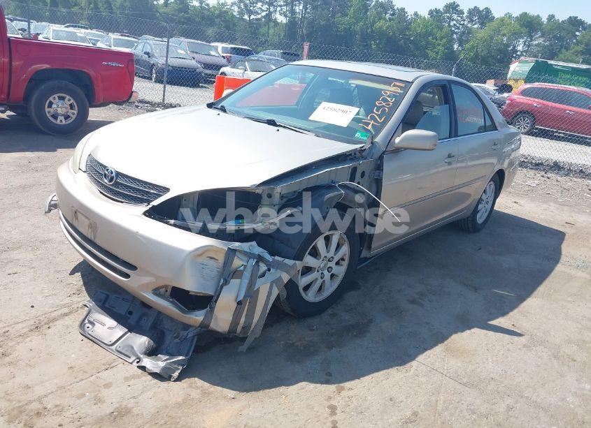 Photo 2 of 2003 Toyota Camry XLE (VIN 4T1BE30K43U693483)