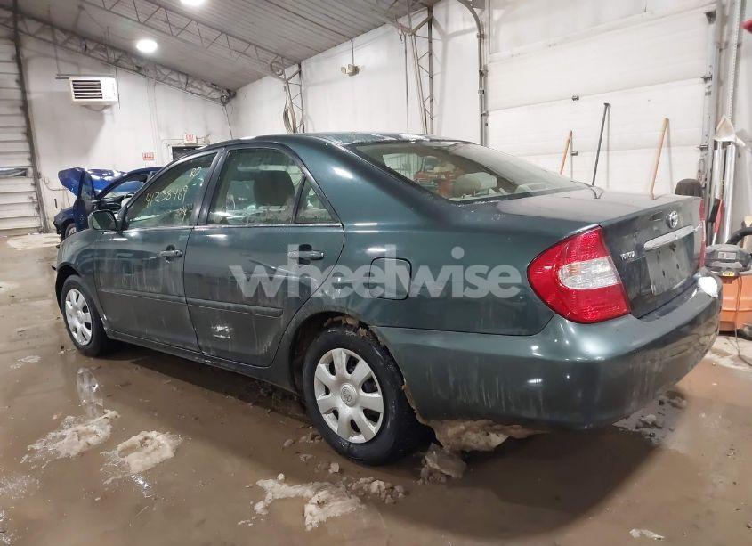 Photo 3 of 2003 Toyota Camry LE (VIN 4T1BE30K43U747042)