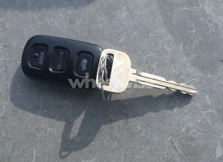 Photo 11 of 2004 Toyota Camry LE (VIN 4T1BE30K44U305606)