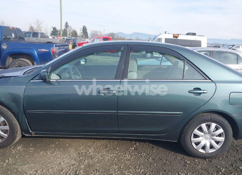 Photo 15 of 2004 Toyota Camry LE (VIN 4T1BE30K44U305606)