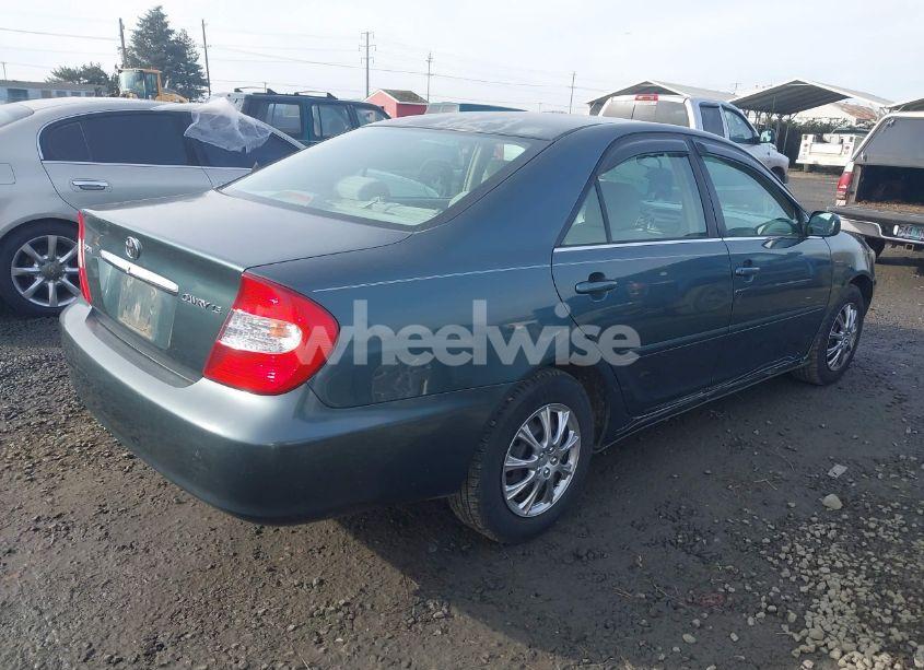 Photo 4 of 2004 Toyota Camry LE (VIN 4T1BE30K44U305606)