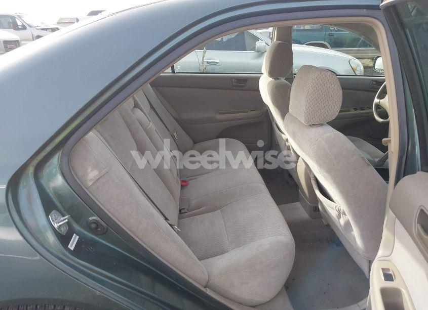 Photo 8 of 2004 Toyota Camry LE (VIN 4T1BE30K44U305606)