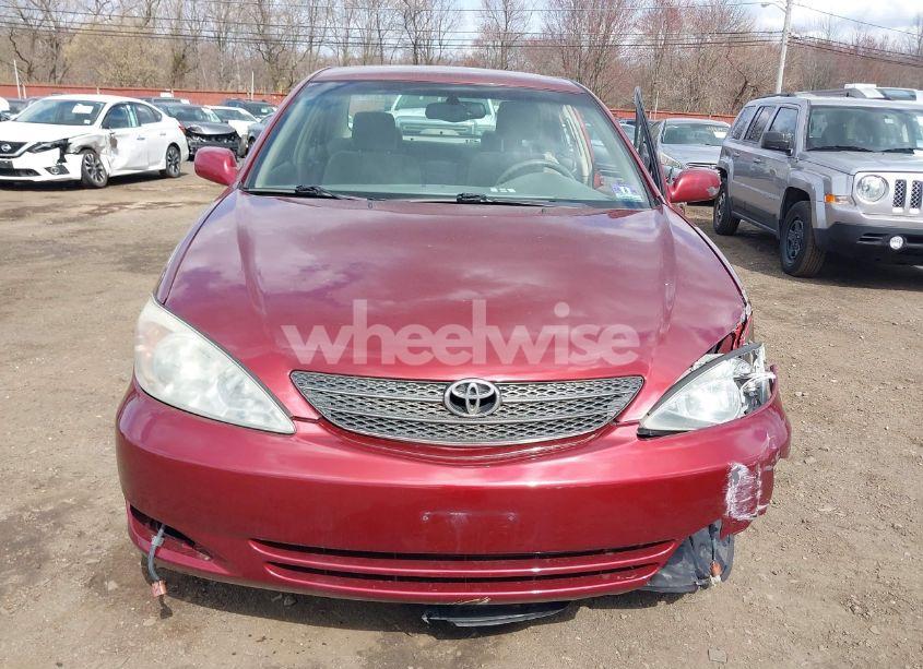 Photo 12 of 2004 Toyota Camry XLE (VIN 4T1BE30K44U375624)