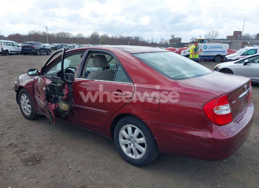 Photo 18 of 2004 Toyota Camry XLE (VIN 4T1BE30K44U375624)