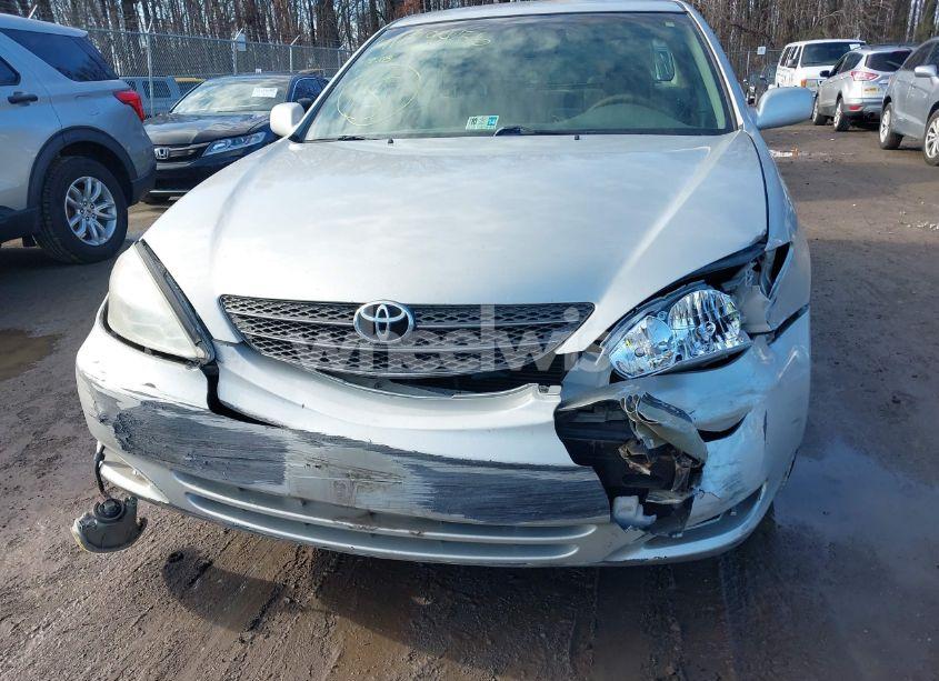 Photo 6 of 2004 Toyota Camry XLE (VIN 4T1BE30K44U834103)