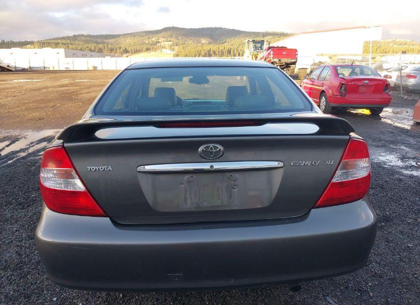 Photo 16 of 2004 Toyota Camry XLE (VIN 4T1BE30K44U930538)