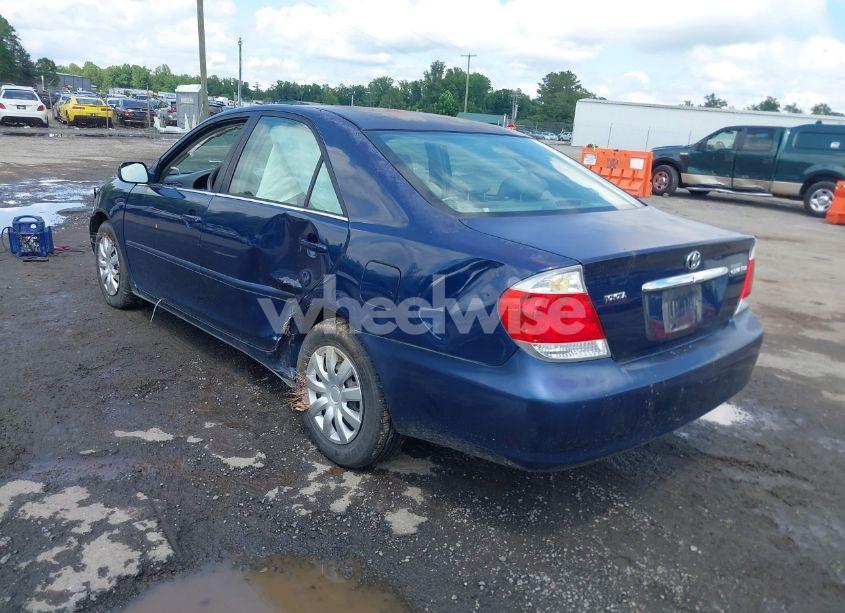 Photo 3 of 2005 Toyota Camry LE (VIN 4T1BE30K45U033169)