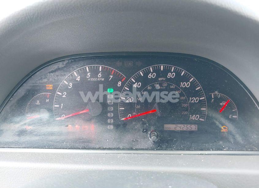 Photo 7 of 2005 Toyota Camry LE (VIN 4T1BE30K45U033169)