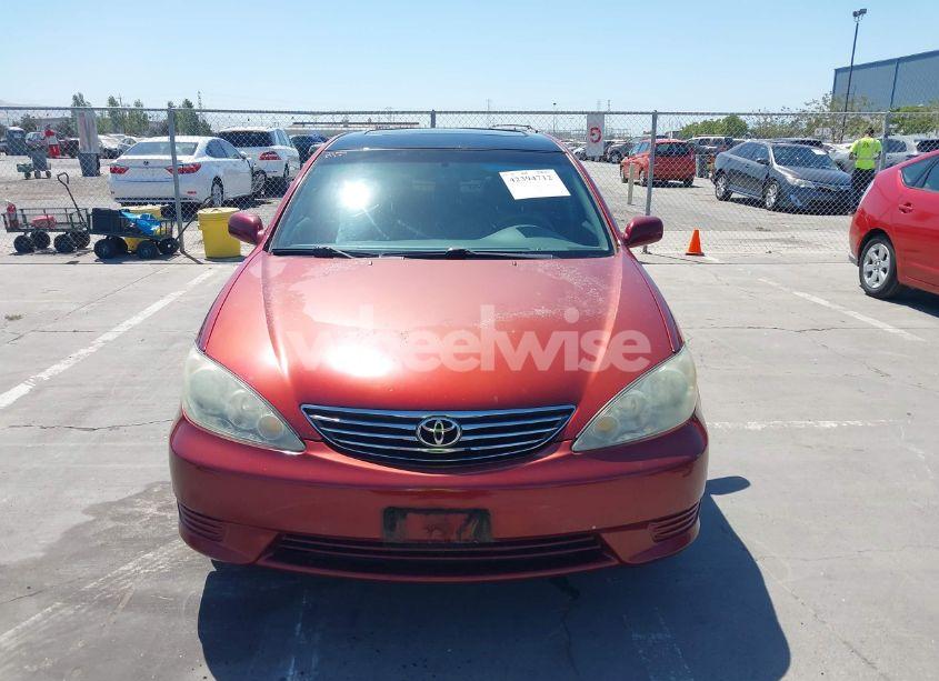 Photo 12 of 2005 Toyota Camry LE (VIN 4T1BE30K45U039764)