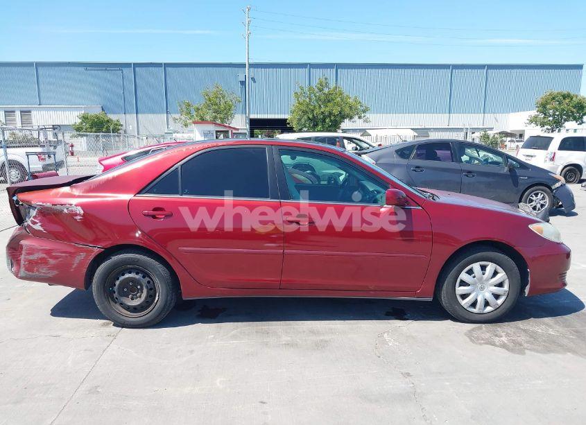 Photo 13 of 2005 Toyota Camry LE (VIN 4T1BE30K45U039764)