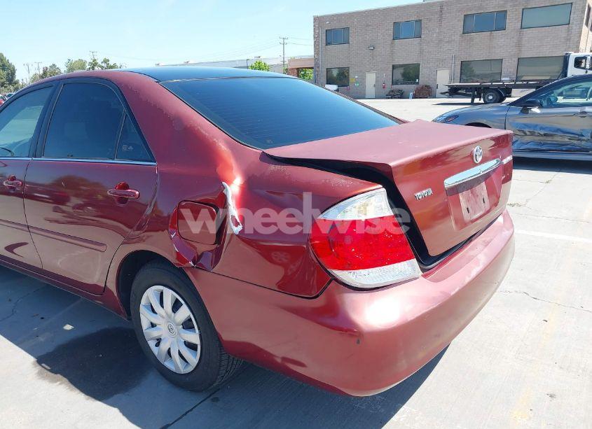 Photo 17 of 2005 Toyota Camry LE (VIN 4T1BE30K45U039764)