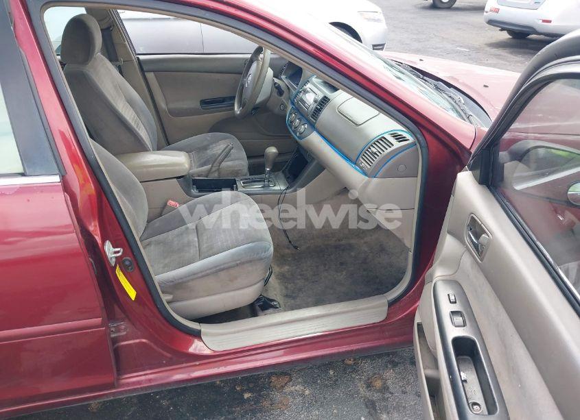 Photo 5 of 2005 Toyota Camry LE (VIN 4T1BE30K45U427612)