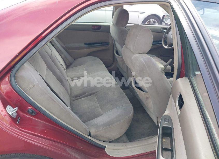 Photo 8 of 2005 Toyota Camry LE (VIN 4T1BE30K45U427612)