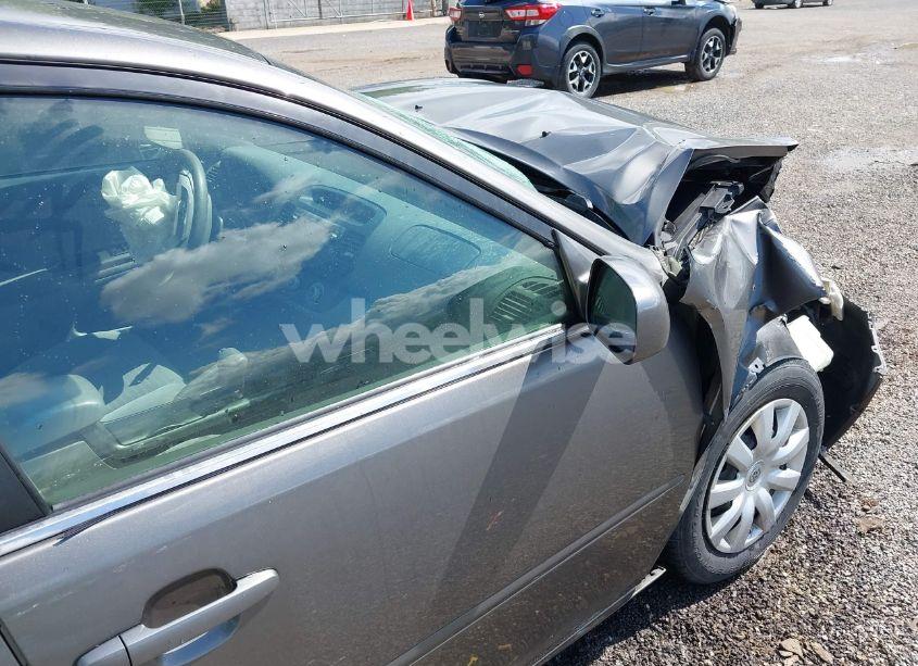 Photo 19 of 2005 Toyota Camry LE (VIN 4T1BE30K45U511395)