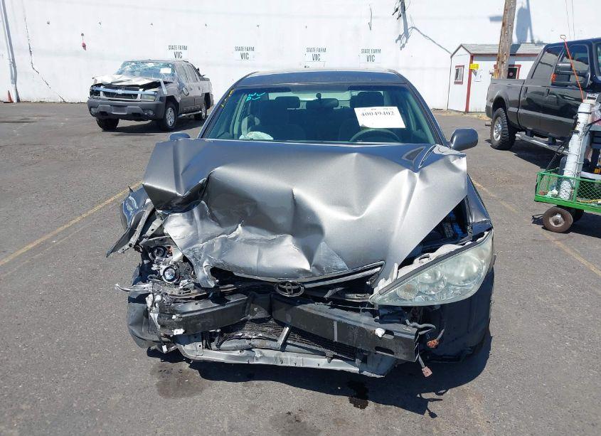 Photo 6 of 2005 Toyota Camry LE (VIN 4T1BE30K45U569345)