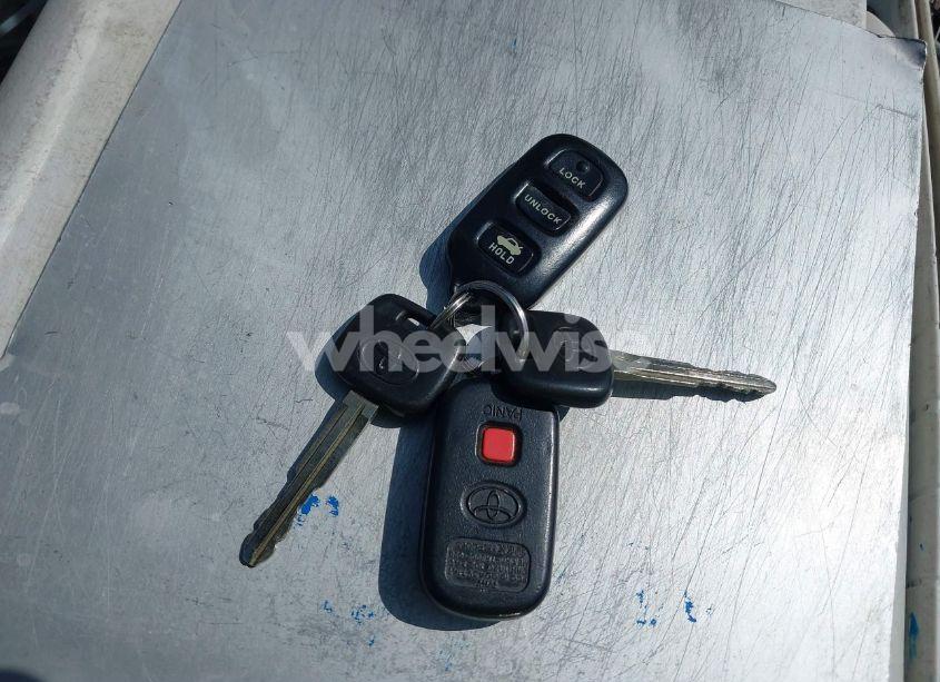 Photo 11 of 2005 Toyota Camry LE (VIN 4T1BE30K45U602280)