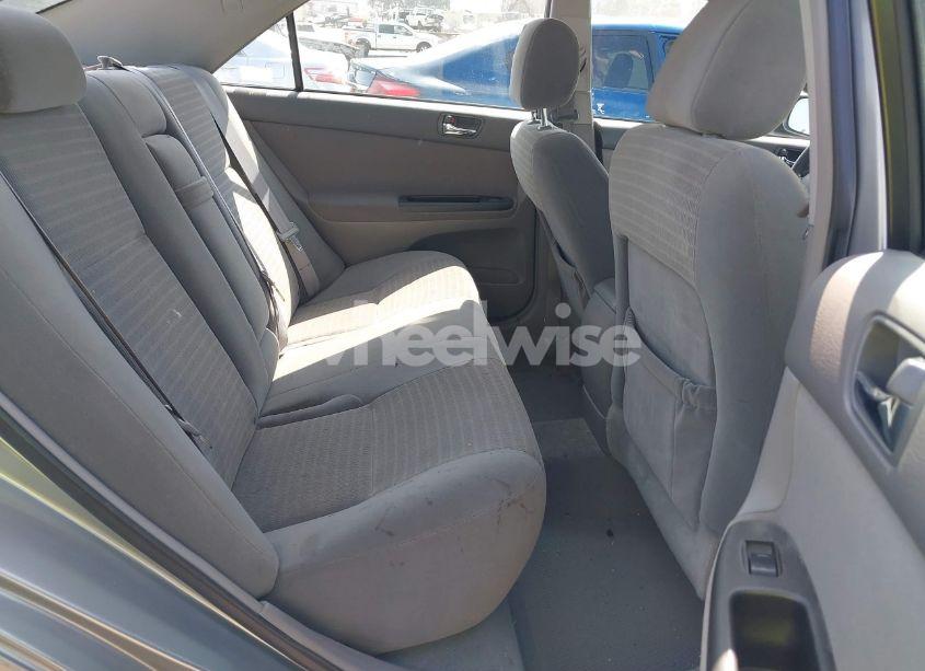 Photo 8 of 2005 Toyota Camry LE (VIN 4T1BE30K45U602280)